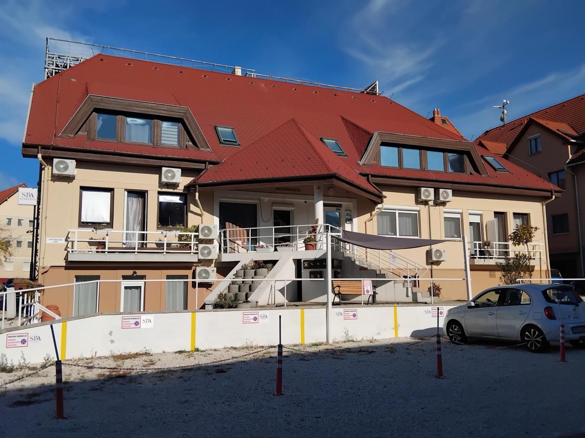 Apartamento Szent Benedek Apartman Fot Exterior foto