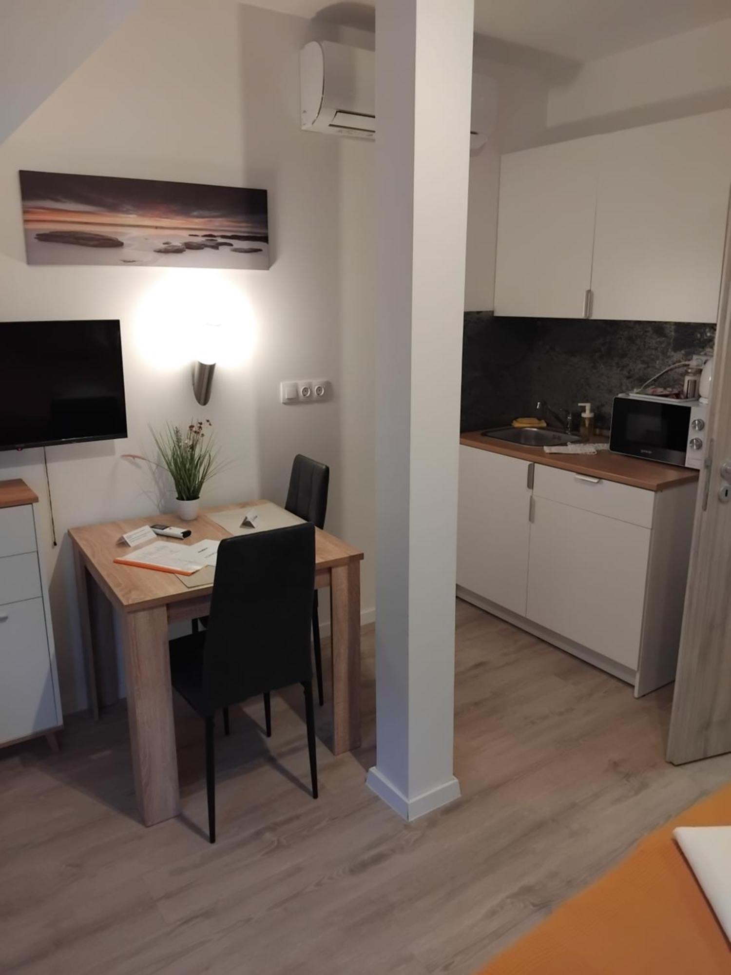 Apartamento Szent Benedek Apartman Fot Exterior foto
